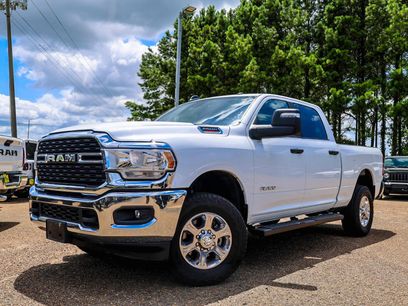 Used 2023 RAM 2500 Big Horn w/ Level 1 Equipment Group