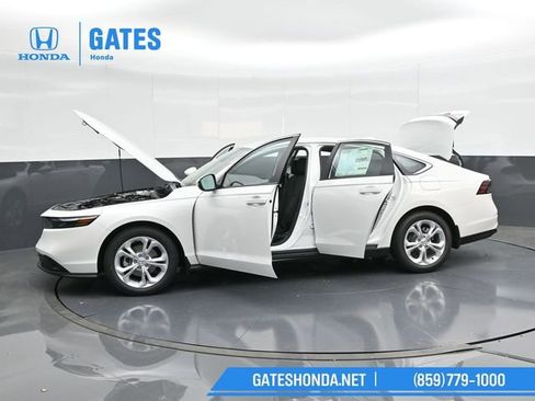 Used 2025 Honda Accord LX image 56