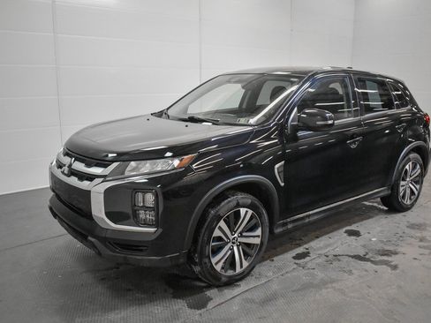 Used 2022 Mitsubishi Outlander Sport SE image 3