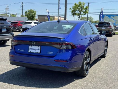 Used 2023 Honda Accord Sport image 8