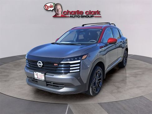 New 2026 Nissan Kicks SR image 1