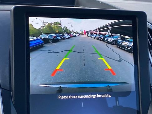 Used 2023 Ford Edge SE image 35