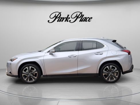 New 2026 Lexus UX 300h FWD image 2