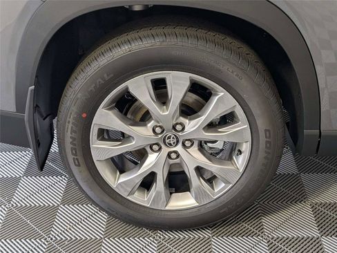 New 2026 Toyota Grand Highlander AWD image 9
