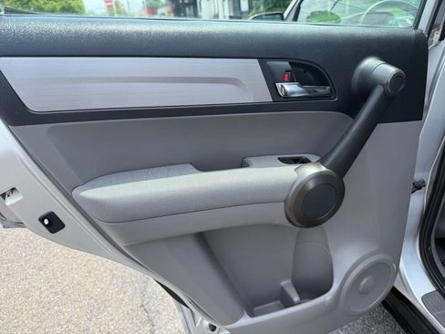 Used 2011 Honda CR-V LX image 17