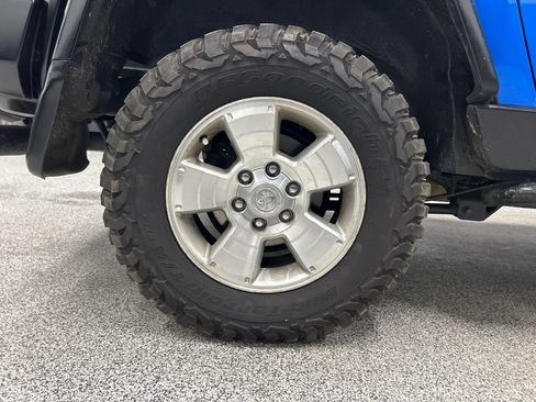 Used 2007 Toyota FJ Cruiser 4WD image 7