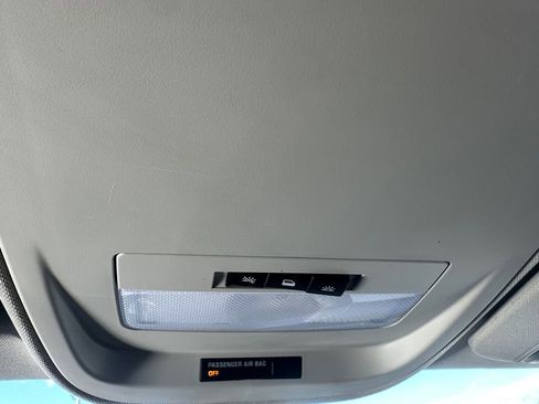 Used 2021 Chevrolet Colorado W/T w/ Custom Special Edition image 18