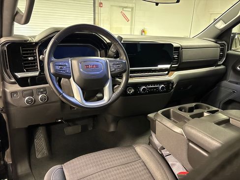 Used 2022 GMC Sierra 1500 Elevation image 26
