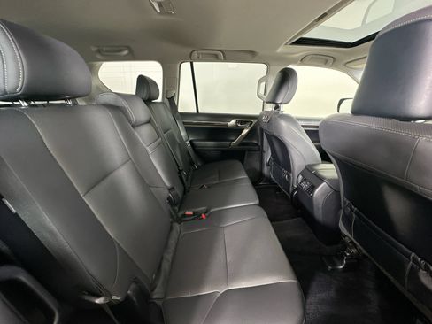 Used 2014 Lexus GX 460 AWD/4WD image 42