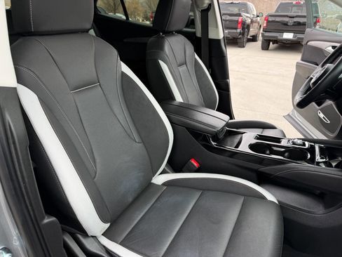 Used 2025 Buick Envision Sport Touring image 24
