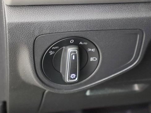 Used 2021 Volkswagen Atlas SE image 21