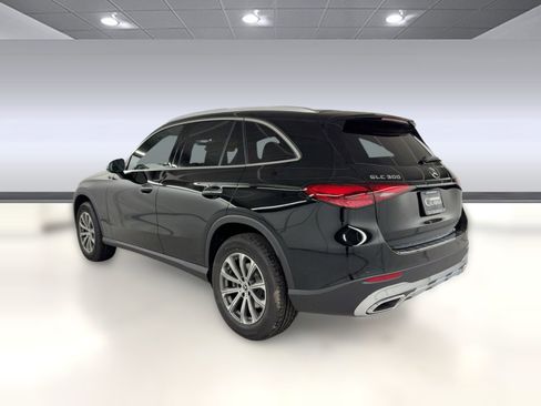 Used 2026 Mercedes-Benz GLC 300 GLC 300 image 3