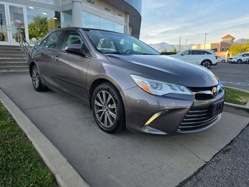 Used 2016 Toyota Camry XLE w/ Advanced Technology Package FWD image 3