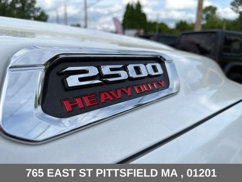 Used 2022 RAM 2500 Laramie AWD/4WD image 32