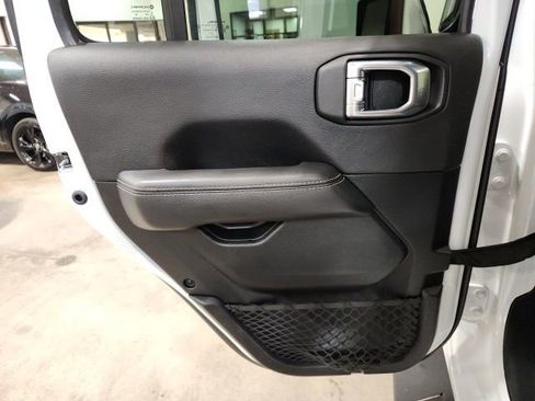 Used 2022 Jeep Gladiator Rubicon w/ LED Lighting Group image 25