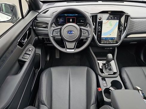 Used 2025 Subaru Forester Limited image 12