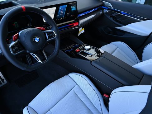 New 2026 BMW M5 Touring image 13