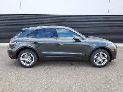 Used 2025 Porsche Macan image 8