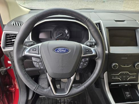 Used 2019 Ford Edge SEL w/ Equipment Group 201A FWD image 12
