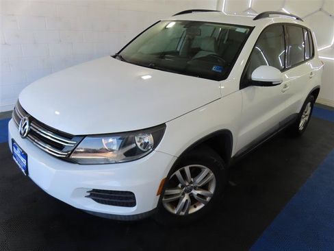 Used 2017 Volkswagen Tiguan S FWD image 5