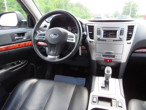Used 2012 Subaru Legacy 3.6R Limited AWD/4WD image 8