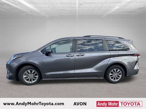 Used 2021 Toyota Sienna XLE w/ XLE Plus Package AWD/4WD image 5