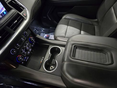 Used 2021 Chevrolet Tahoe High Country AWD/4WD image 26