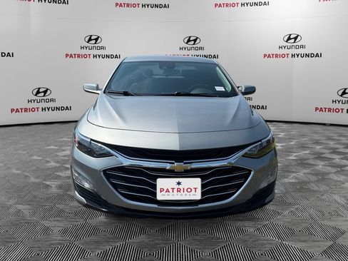 Used 2025 Chevrolet Malibu LT FWD image 8
