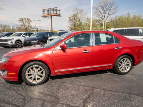 Used 2010 Ford Fusion SEL image 3