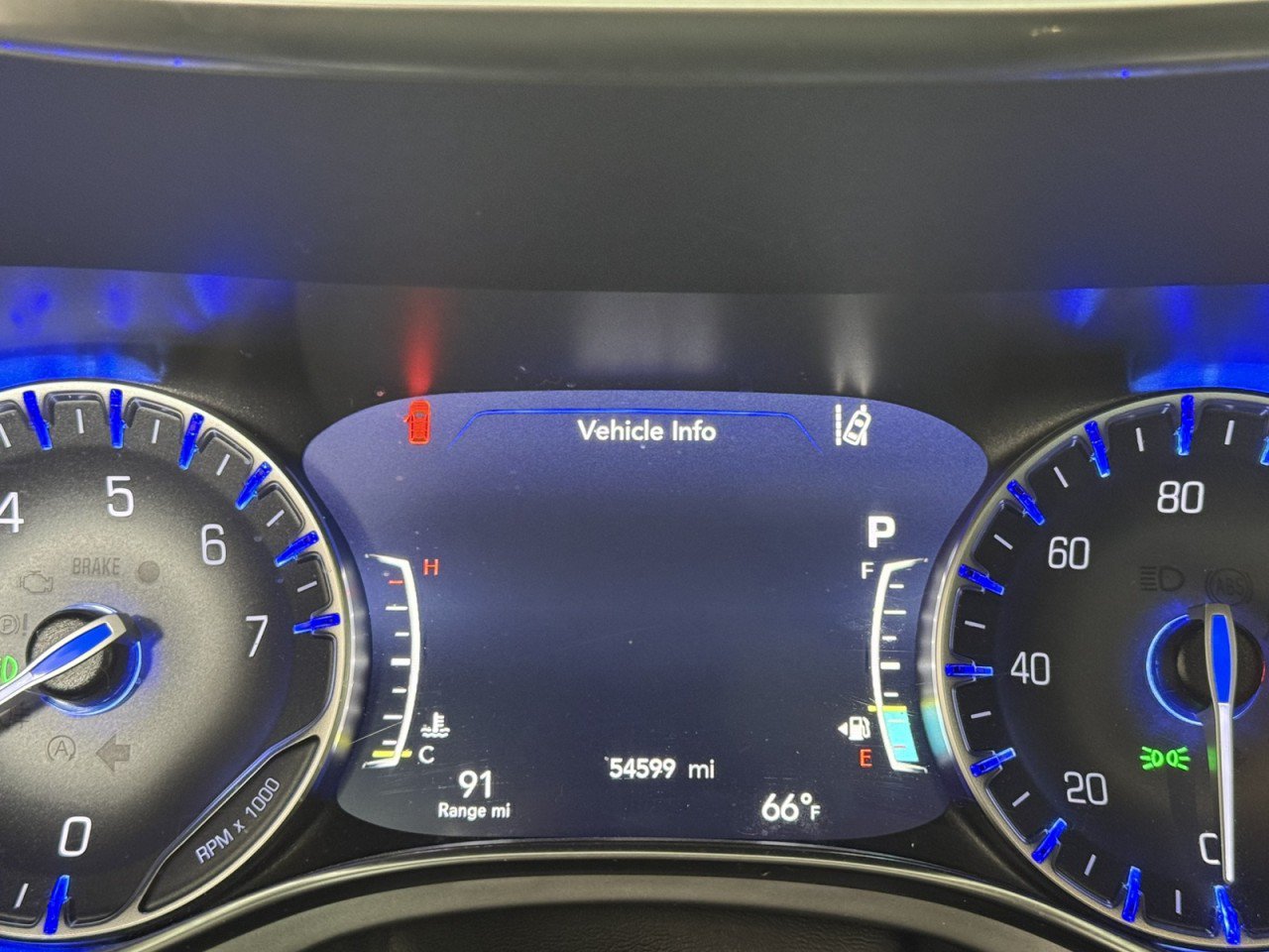 Used 2025 Chrysler Pacifica Limited FWD image 19