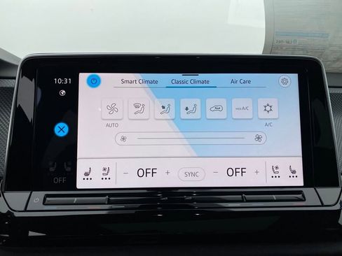 New 2025 Volkswagen Atlas Cross Sport SEL image 21