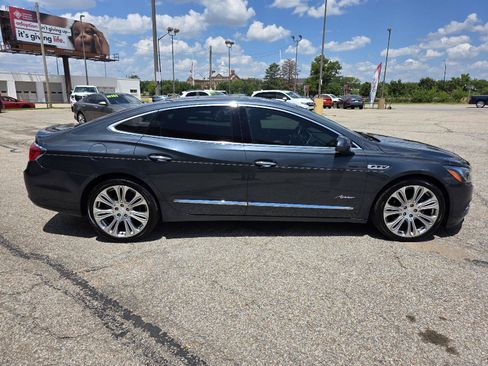 Used 2019 Buick LaCrosse Avenir w/ Driver Confidence Package II AWD/4WD image 4