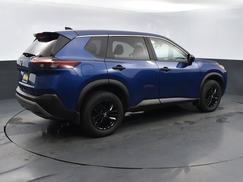 Used 2023 Nissan Rogue S image 4