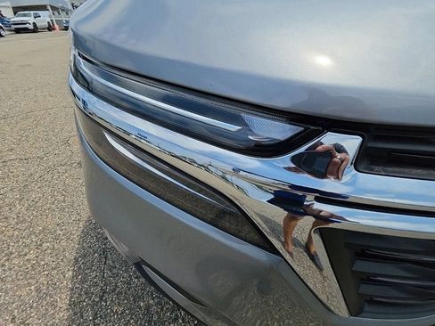 Used 2023 Chevrolet Equinox LT AWD/4WD image 44