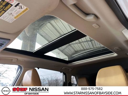 Used 2023 Nissan Rogue Platinum w/ Platinum Premium Package image 19