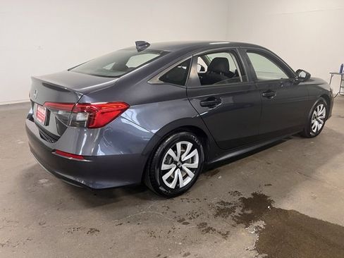 Used 2023 Honda Civic LX image 3