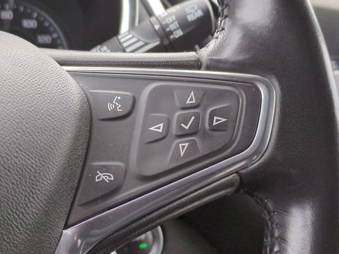 Used 2019 Chevrolet Equinox LT w/ Driver Convenience Package image 30