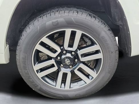 Used 2022 Toyota 4Runner Limited RWD image 8