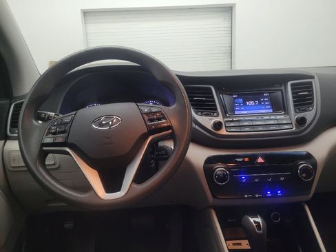 Used 2017 Hyundai Tucson SE w/ SE Popular Package 02 AWD/4WD image 22