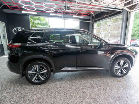 Used 2023 Nissan Rogue Platinum w/ Platinum Premium Package AWD/4WD image 4