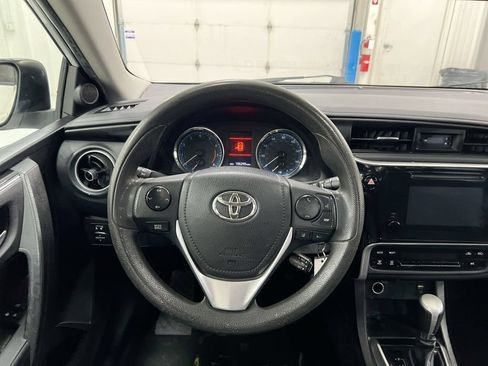 Used 2019 Toyota Corolla LE FWD image 11
