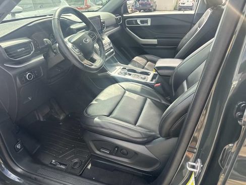 Certified 2023 Ford Explorer XLT w/ Equipment Group 202A AWD/4WD image 20