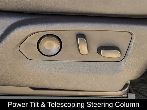 Used 2025 Chevrolet Silverado 1500 ZR2 w/ Technology Package image 32