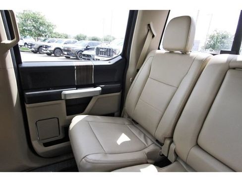 Used 2016 Ford F150 Lariat AWD/4WD image 9