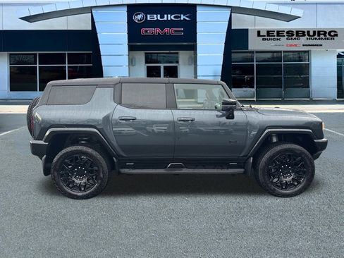 Used 2025 GMC Hummer EV 3X w/ LPO, Illumination Package image 8