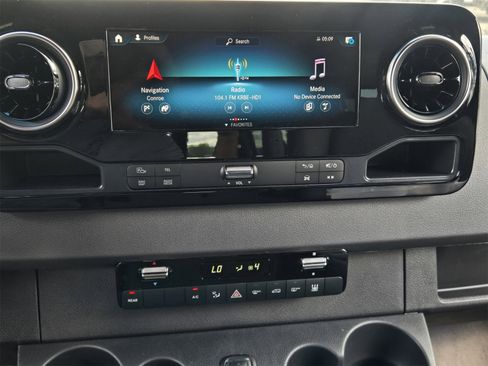 Used 2024 Mercedes-Benz Sprinter 3500 image 13