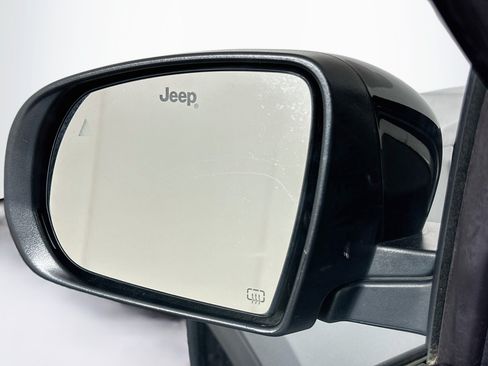Used 2023 Jeep Compass Limited AWD/4WD image 16
