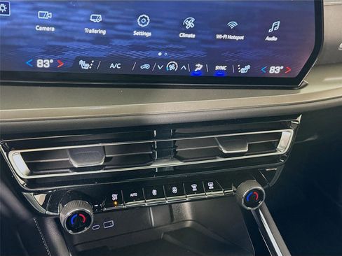 New 2026 Chevrolet Traverse LT w/ Driver Confidence Package image 11