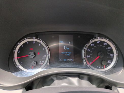 Used 2022 Toyota Highlander L AWD/4WD image 15