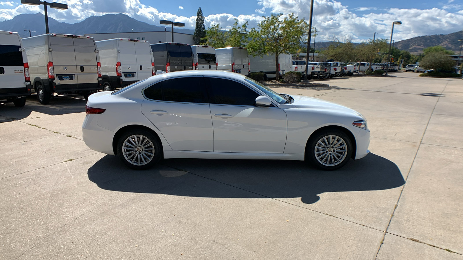 Used 2021 Alfa Romeo Giulia Sprint w/ Cold Weather Package AWD/4WD image 6